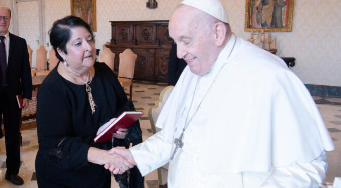 Writer and Researcher Genie Milgrom Visits Pope Francis to Discuss Inquisition Judgements Being Digitized
